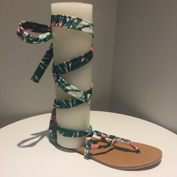 Tropical Print Sandal - Picture 4 of 4